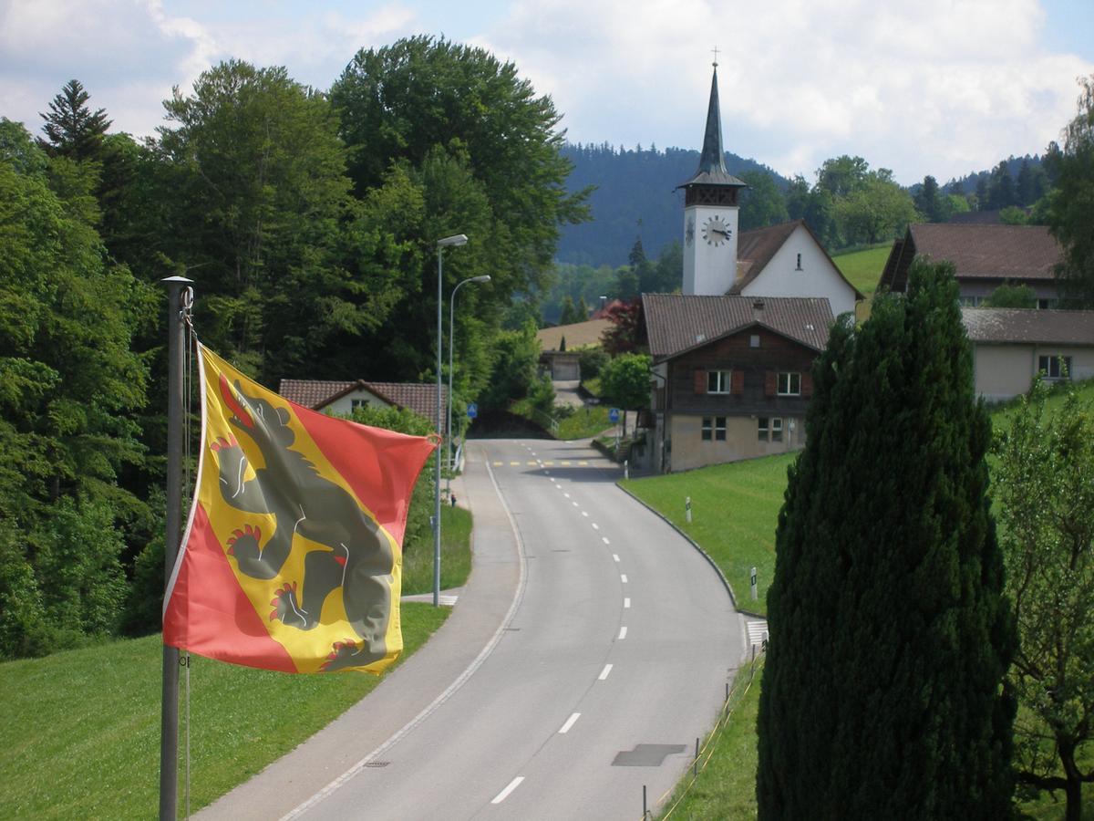 Gasthof Roessli Wyssachen Exterior foto